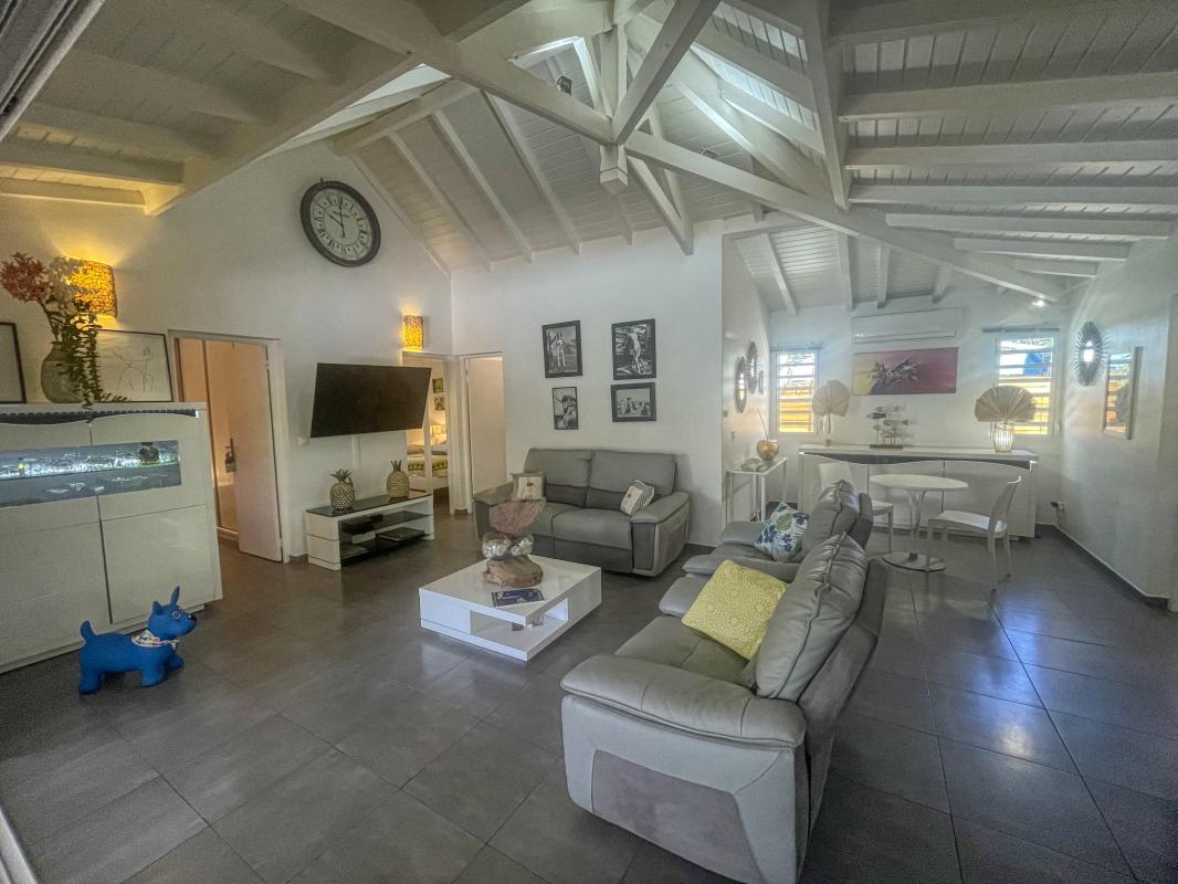 14.Location villa piscine Saint François Guadeloupe_Salon